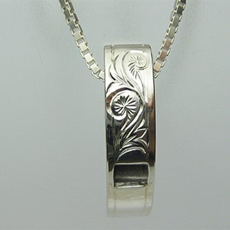 銀の笛　ホイッスルシルバーペンダント　ハワイアン(チェーン付き)