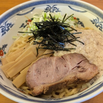 【ふるさと大使就任記念】黒潮拉麺×とみビデオ  まかない油そば 3食入 限定特別パッケージ【配送不可地域：離島】
