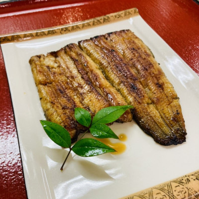 【無添加 手焼き】国産鰻の蒲焼　2尾(特製だれ・山椒付き)【配送不可地域：離島】