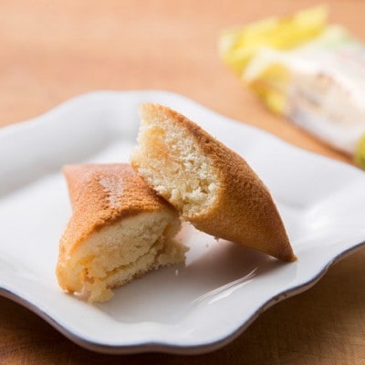 館山みやげとしておなじみの「花菜っ娘」24本