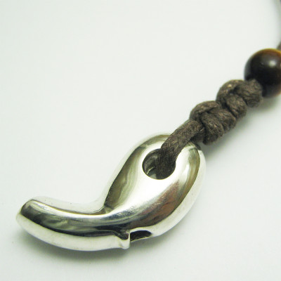 勾玉銀の笛　天然石ビーズ付き　小さめサイズ(約20mm)