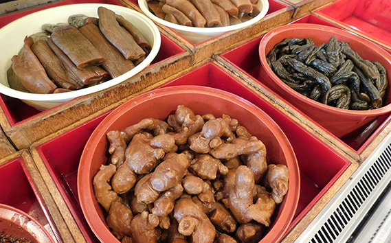 お漬物セットと川中島溜醤油 1升（1本）