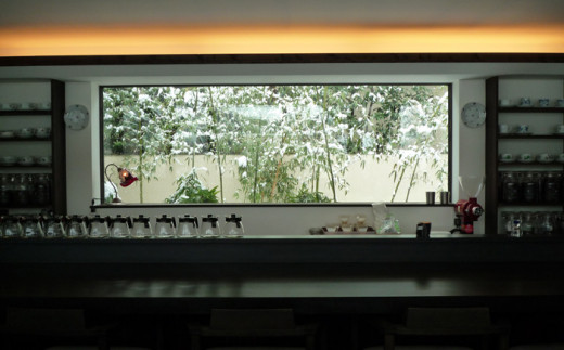 【毎月定期便6回】珈琲鑑定士が厳選！焙煎したてのおすすめコーヒー（粗挽き）