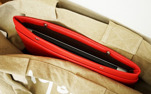 PVCレザーパソコンケース（クラッチバッグ）「match」13インチ用（ブラウン）