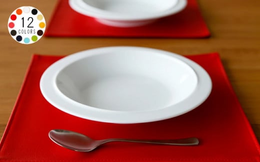 PVCレザーランチョンマット「LEKKU square」　2枚セット（グリーン）