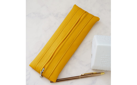 PVCレザーペンケース「FULAPE」（マスタード）