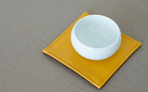 PVCレザーコースター「LEST」（マスタード）