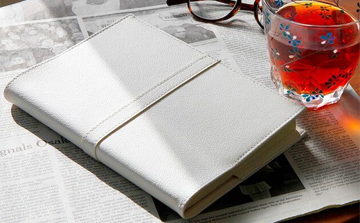 上質な国産PVCレザーブックカバー「SION」文庫サイズ/文庫（厚）サイズのセット（ホワイト）