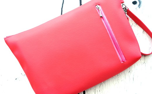 上質な日本製おむつポーチ「occhi」（ピンク）