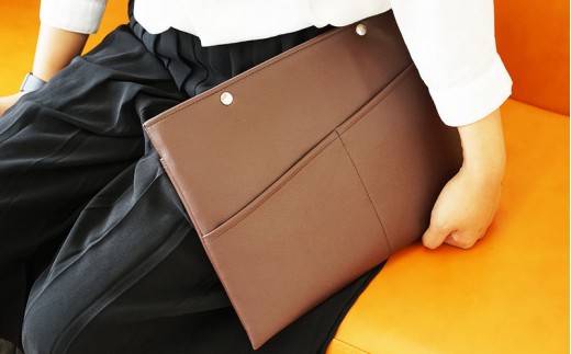 PVCレザーパソコンケース（クラッチバッグ）「match」13インチ用（ブラウン）