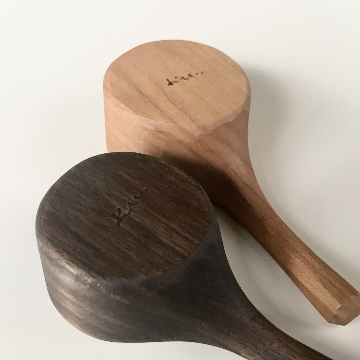 ブラックウォルナットのコーヒーメジャースプーン10g　木製【WOOD STUDIO KUZE’S】 / ふるさと納税 木工品 天然木 天然素材 手作り スプーン コーヒーメジャー 10g 日用品 雑貨 ギフト プレゼント 千葉県 茂原市 MBA005