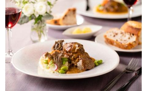 機内食 ビーフ 機内食工場が作る本格ファーストクラスのお食事をご自宅で ビーフチーク 2人前　【 惣菜 おかず メインディッシュ 洋食 】