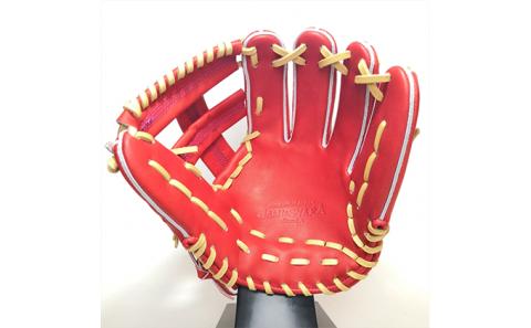千葉県産牛硬式野球グローブの組み立て型付け体験