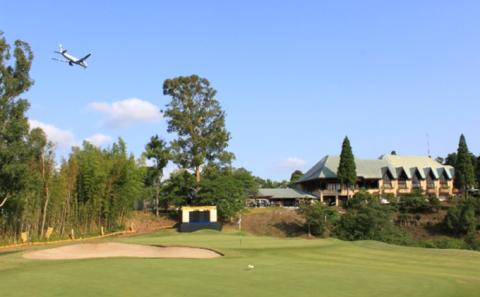 スカイウェイカントリークラブ（平日）1Rプレー券（1名様）