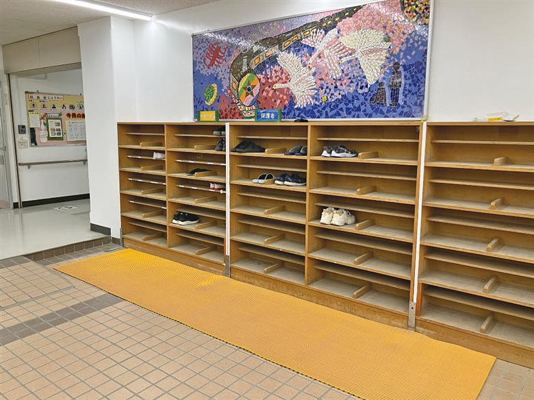 安全スノコマット　900mm×4M　ベージュ