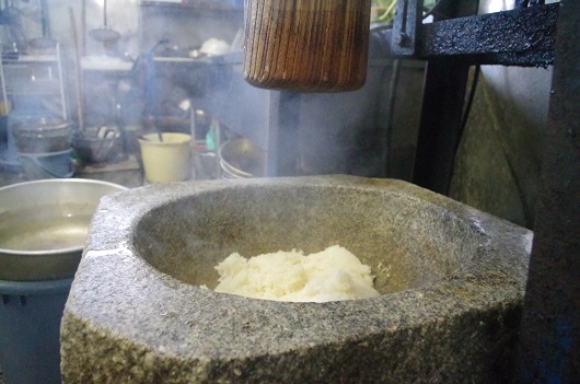 【日時指定必須】つきたて「のし餅」（1.0kg）[0007-0046] のし餅 1.0kg