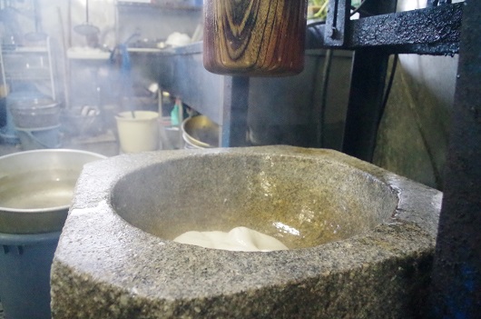 【日時指定必須】つきたて「のし餅」（1.0kg）[0007-0046] のし餅 1.0kg