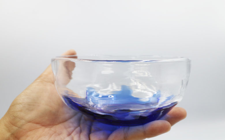 【SUKI GLASS STUDIO】 ガラス工芸品『波のボウル』大サイズ１個　[0014-0009] 大１個