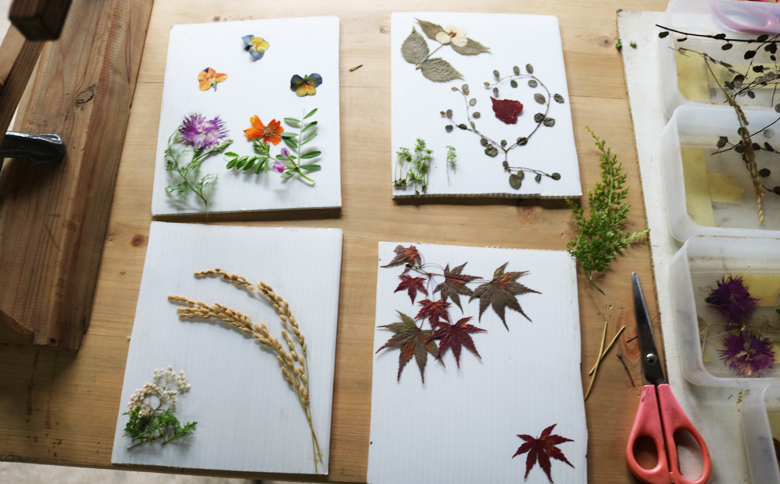 【繭灯り夢工房】シルクと押し花のランプシェード [0020-0099]