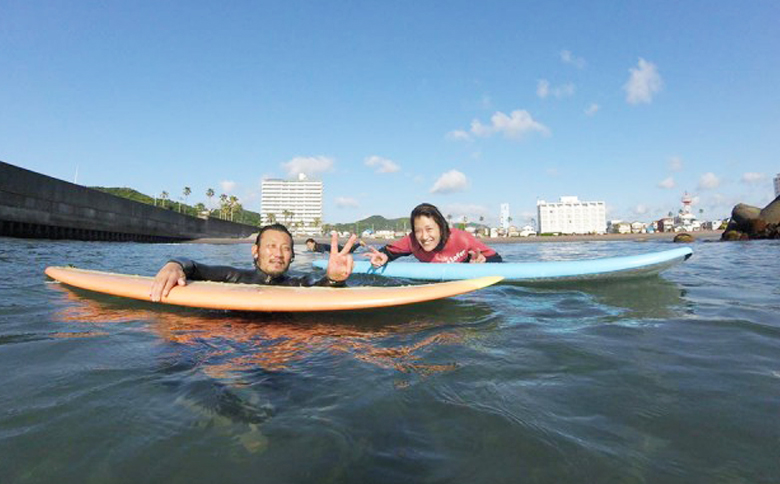 【SLOF SURF DESIGNS】鴨川発！SLOFのサーフレッスン ２時間１名様　[0030-0089]