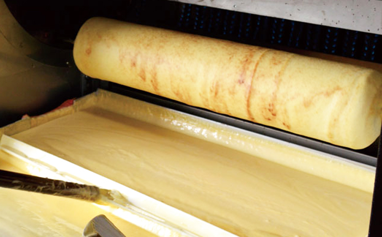 【期間限定】春のカモガワバウム　いちごバウム＆プレーンバウム 各1個　[0010-0323] 【春】いちご＆プレーン