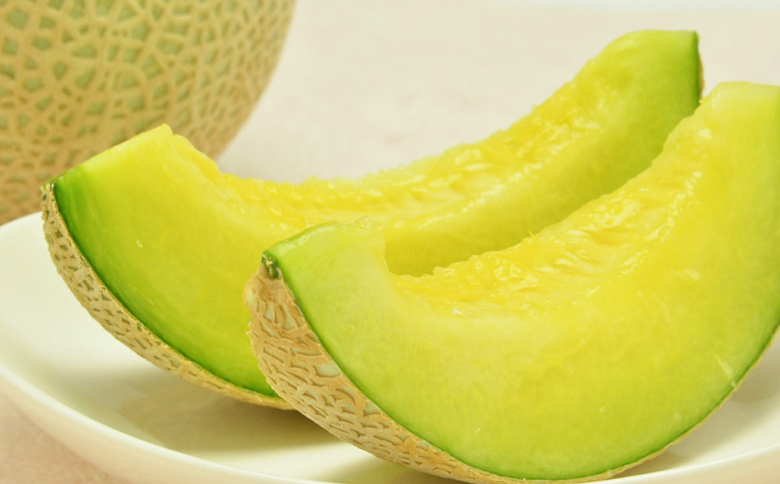 【ご贈答に！】高級マスクメロン『千葉アクアメロン』Ｌ玉以上 × ３個　[0033-0011] Ｌ玉３個