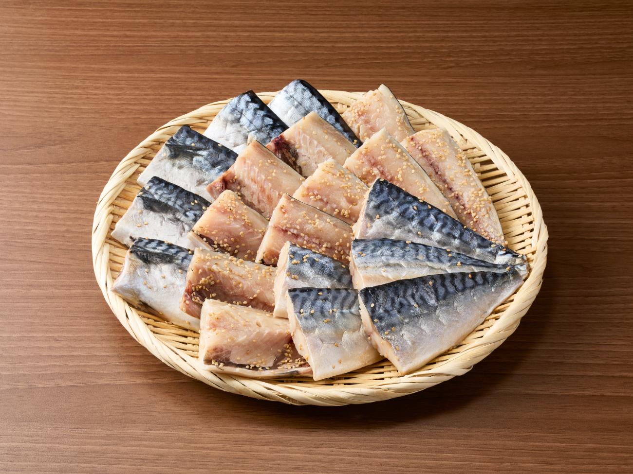 脂ののったさば一夜干　4切れ240g×5パック mi0050-0001