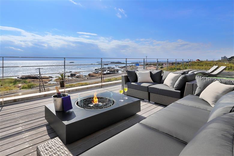 【１日１組限定】花しぶきリゾートギフト券20万円分（VILLA SHINRA BY THE SEA専用） mi0107-0001-1