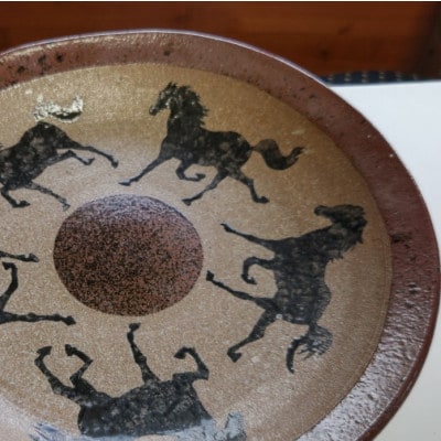 いすみ焼「走馬文大皿」
