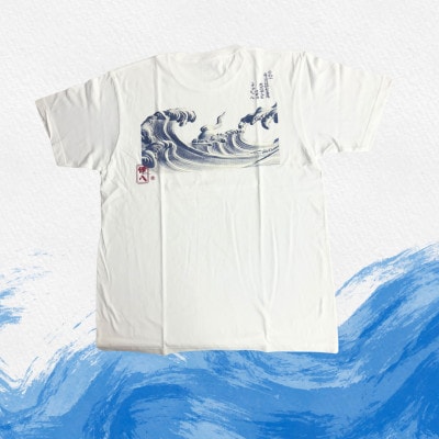 葛飾北斎名画の原点「波に宝珠」をモチーフにした『波の伊八』Tシャツ　ホワイト【Mサイズ】