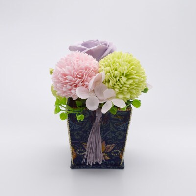 カルトナージュ花器の仏花アレンジ(一対)と写真たて(BEST OF MORRIS)