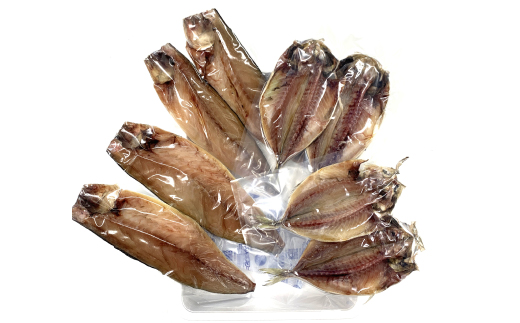 できたて干物!!あじ4枚・さば半身4枚【配送不可地域：離島】