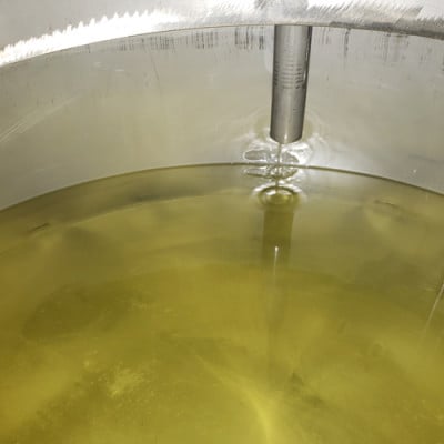 木戸泉 BLUISH PURPLE 特別純米酒 1.8L 雄町全量使用の短期熟成酒