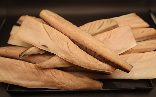 【おさかな屋さんがこっそり食べてるサバ一夜干し】SABA　STICK（さばスティック） AE004