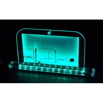 オリジナルライトスタンド【写真をアクリル板に刻みます】