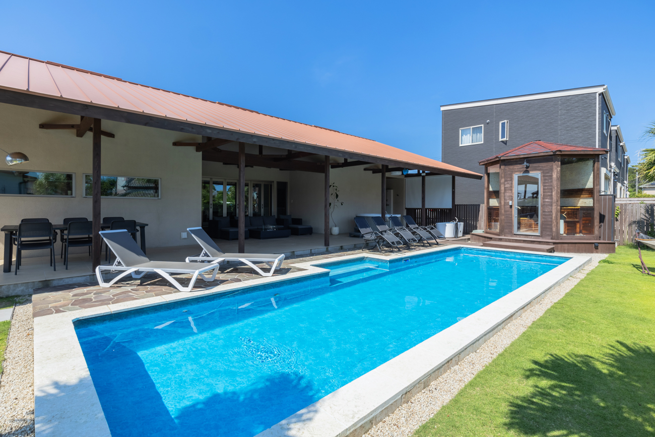 オーシャンリゾートmoe-luana　１日１組１棟貸し切り　６名様　宿泊券