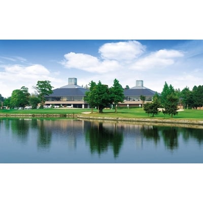 ゴルフ場利用券4枚(町内4施設利用可能)