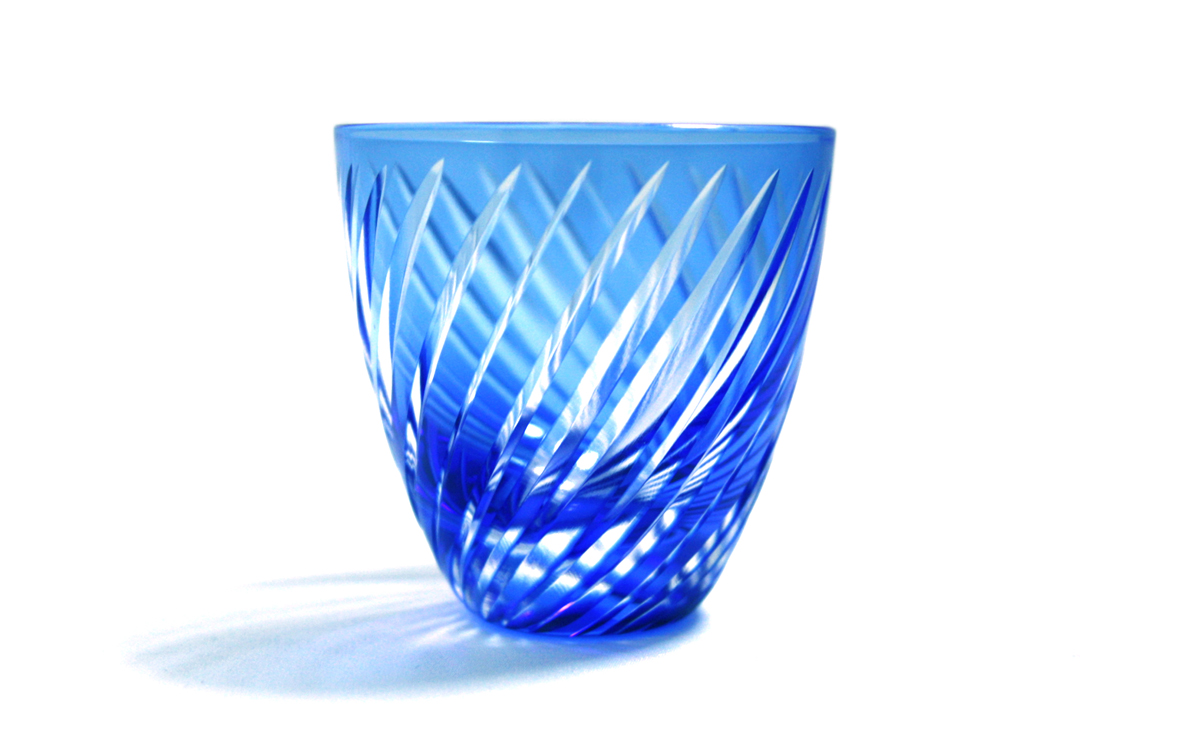 浅草切子 KANA KURITA「ぐい呑 滝縞斜め 青藍/金赤」ペアセット 木箱入り 青藍/金赤