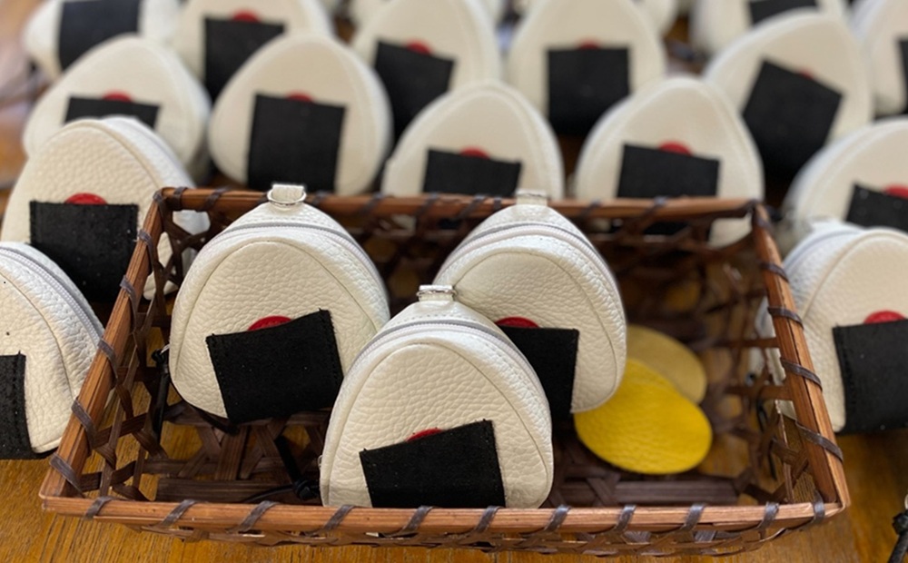 レザーおにぎりポーチ