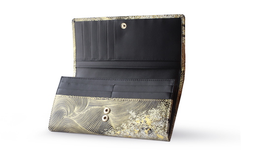 【浅草文庫】かぶせ長財布〈祝い鶴柄〉(カラー：黒) 黒