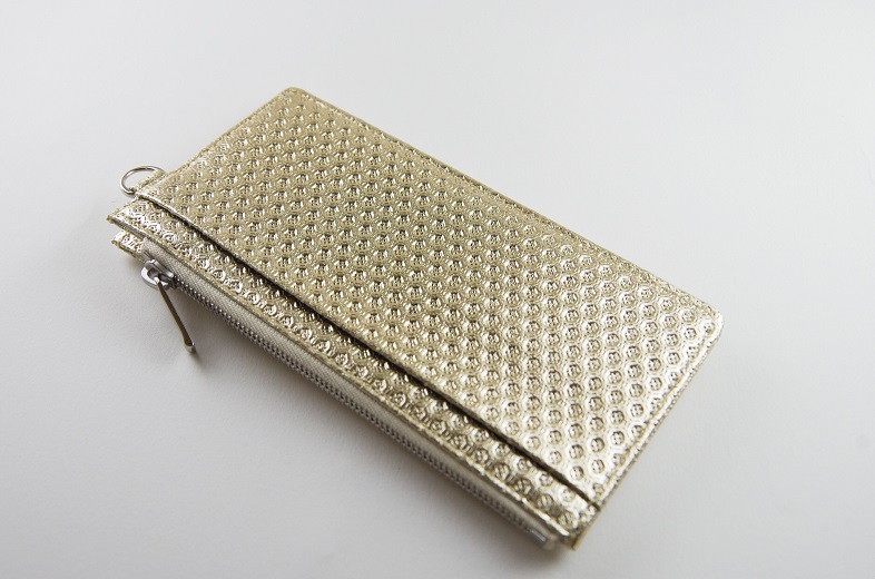 フラグメントケース [ 牛革（スパイク箔）](カラー：シルバー) シルバー