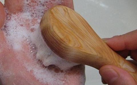 【浅草アートブラシ】山羊毛の洗顔ブラシ「さくら」