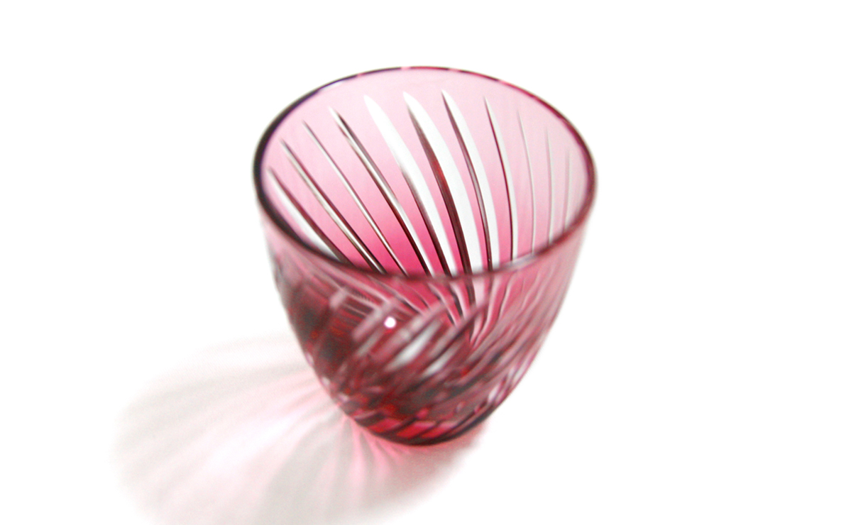 浅草切子 KANA KURITA「ぐい呑 滝縞斜め 青藍/金赤」ペアセット 木箱入り 青藍/金赤