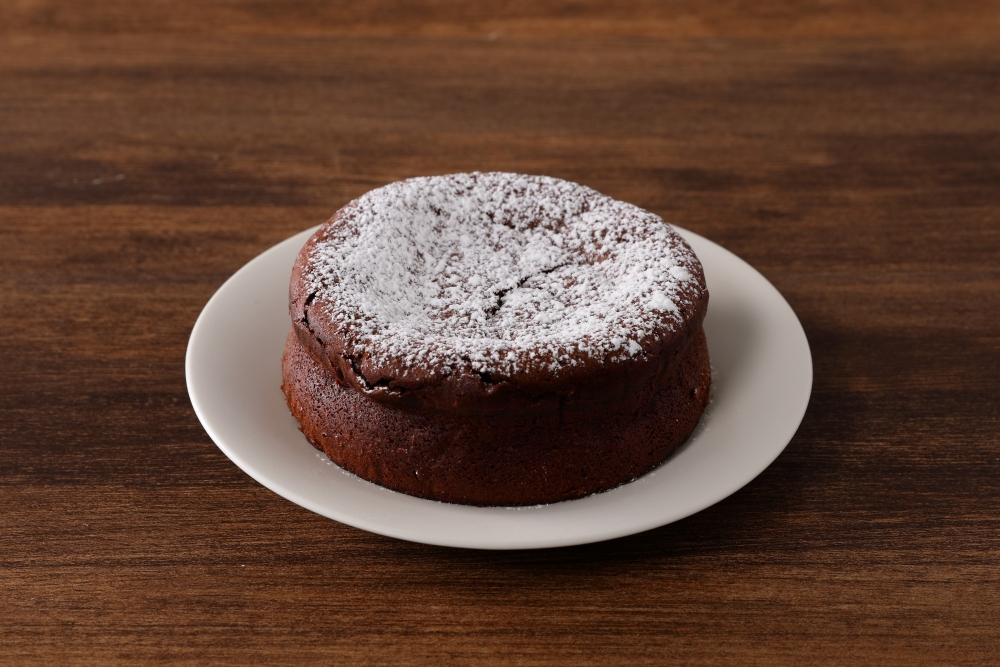 健康志向のあなたに贈る！とっておきの手作りガトーショコラ〈4号〉