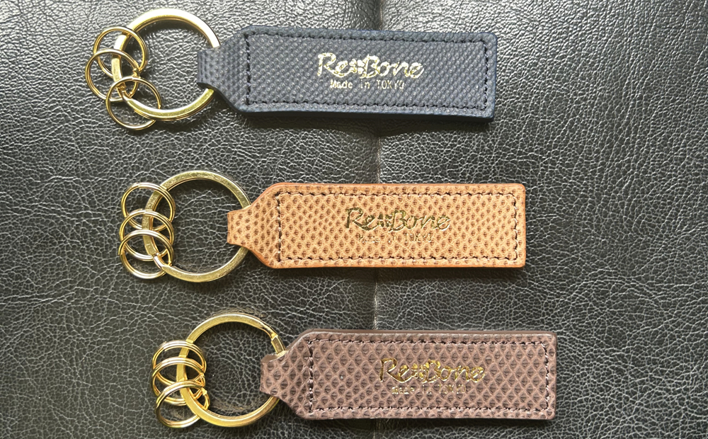 エキゾチックレザーを使用「キャッツアイ（カロング）・キーホルダー」(カラー：グリーン) グリーン