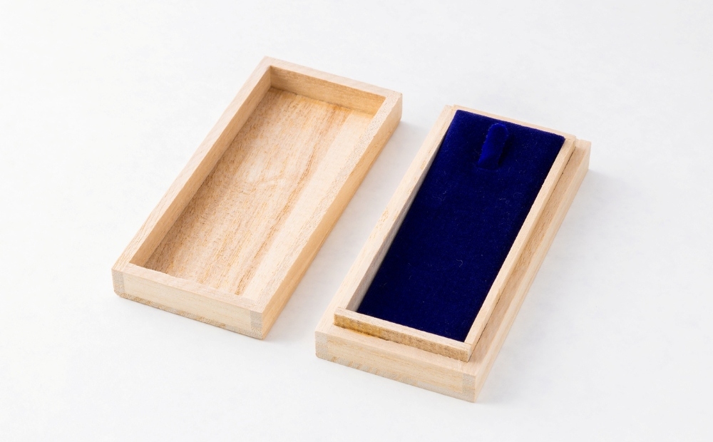 [K18] 干支絵馬根付 (12種) (柄：辰) 柄：辰