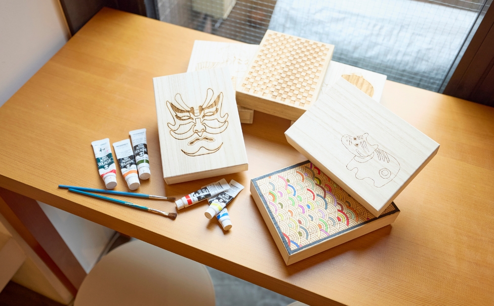 【谷中・箱義桐箱店】桐箱の塗り絵体験チケット（1名様分／60分）