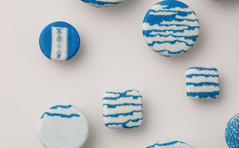 浮世絵くるみボタン 凱風快晴 (赤富士)