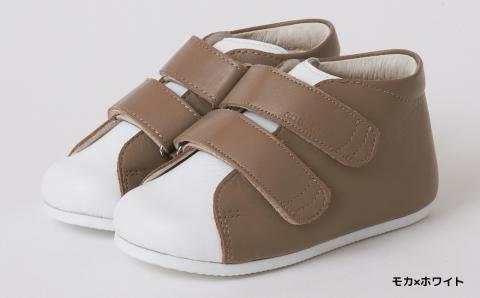 ちいくっく?〈あるく機能が目覚めるくつ〉(プレーン) (サイズ：13.0cm、カラー：モカ×ホワイト) モカ×ホワイト 13.0cm