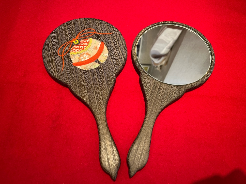 【箱長】手鏡（中） (柄：鈴) 鈴